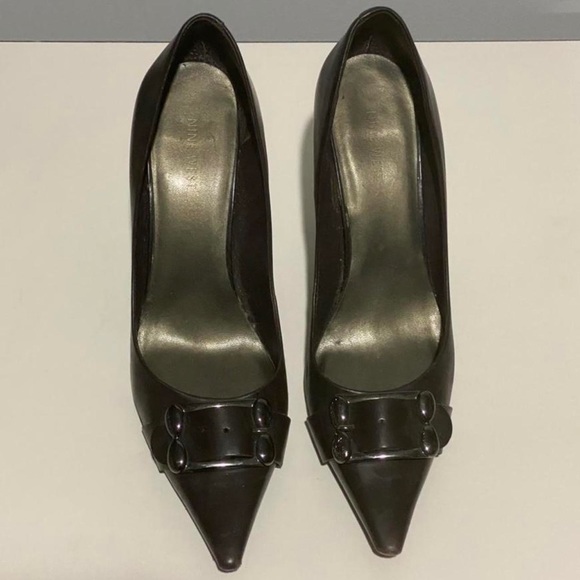 Triangle Toe Buckle Stiletto Heels - Picture 4 of 4